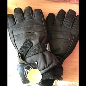 NWT men’s  snow gloves